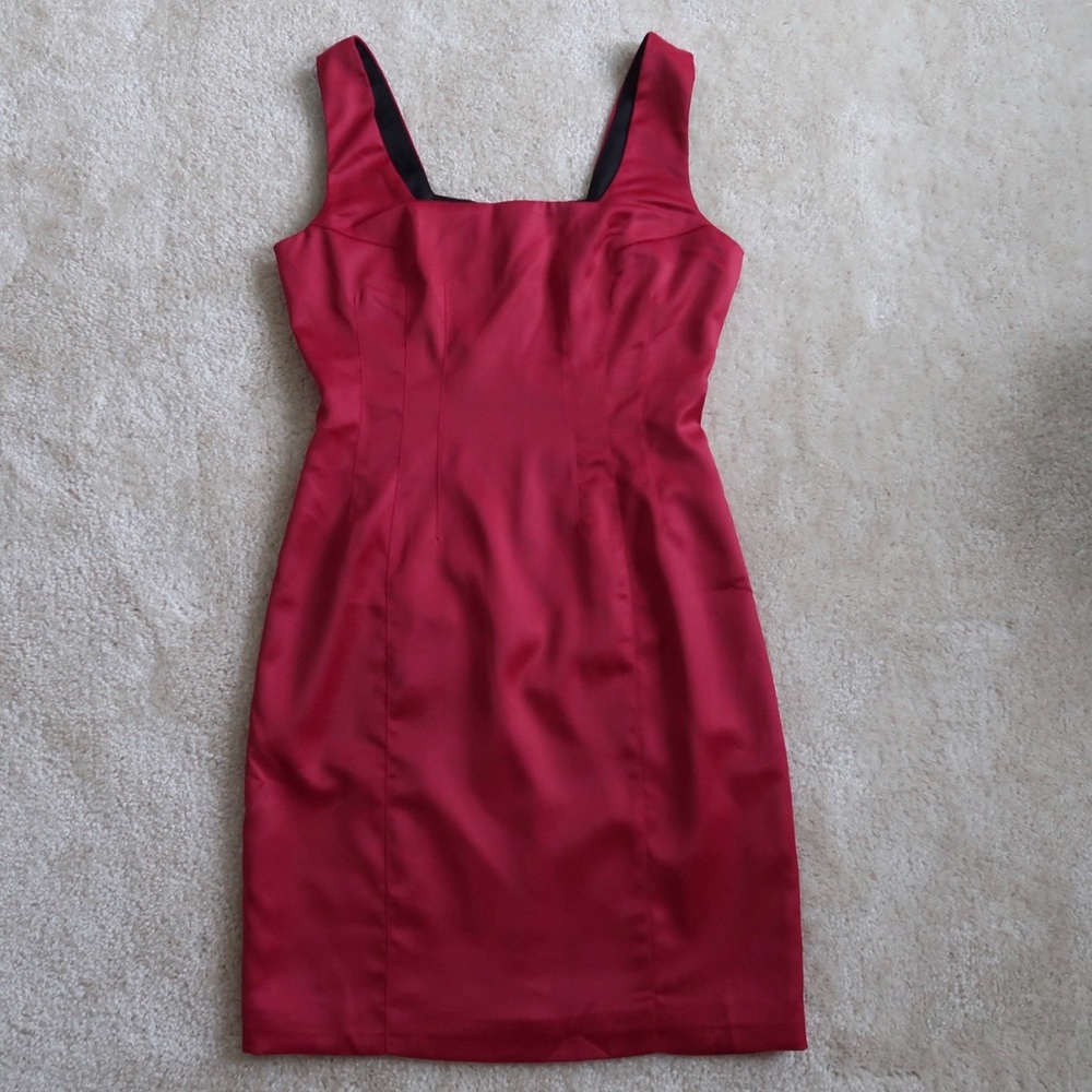 Esley | Red Dress